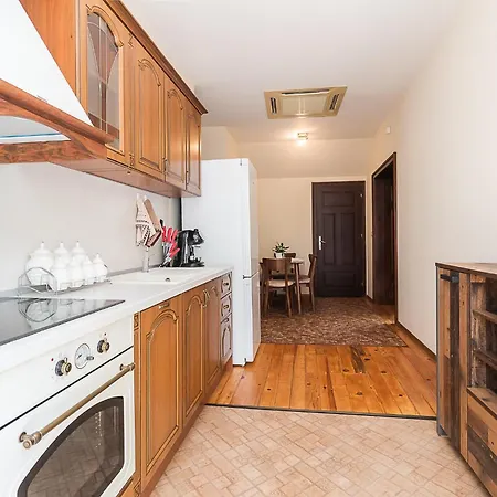 South San Stefano With 3 Bedroom, Garden And Free Garage Appartement