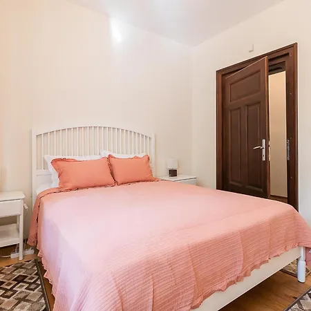 South San Stefano With 3 Bedroom, Garden And Free Garage Appartement Varna